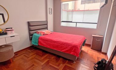 Venta de Casa de 4 Pisos en Salvador Dali – Santiago de Surco