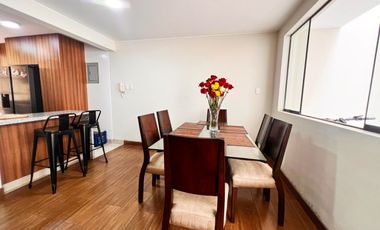 Venta de Casa de 4 Pisos en Salvador Dali – Santiago de Surco