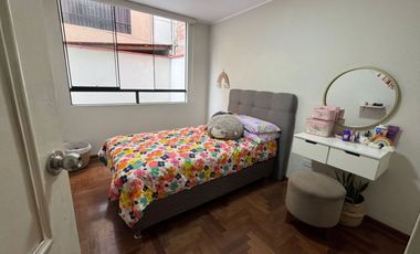 Venta de Casa de 4 Pisos en Salvador Dali – Santiago de Surco