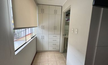Venta de Casa de 4 Pisos en Salvador Dali – Santiago de Surco