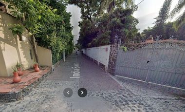 Hermosa y amplia casa CON PISCINA en remate en Segunda Priv. India Bonita, Centro, 62550 Jiutepec, Mor. (NO SE ACEPTAN CREDITOS) ENTREGA INMEDIATA