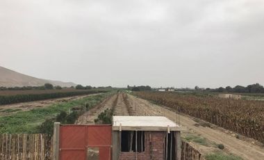 🏡 Venta de Casa con Piscina en Asia – Km 102 🌊☀️