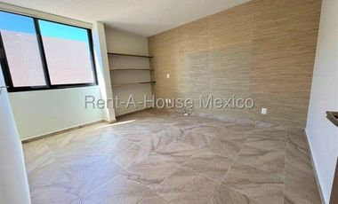 En venta planta alta duplex terraza amplia en zibata 4 recamaras 3 baños 2 autos