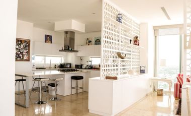 Penthouse de 4 habitaciones, en Country Towers.