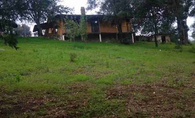 Cabaña en VENTA, en amolio terreno de 2,200 m2 en Omitlan Hgo