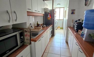 SE ARRIENDA DEPTO AMOBLADO EN COND. TRES MARES, CARIBE.