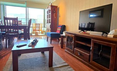 SE ARRIENDA DEPTO AMOBLADO EN COND. TRES MARES, CARIBE.