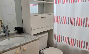 SE ARRIENDA DEPTO AMOBLADO EN COND. TRES MARES, CARIBE.