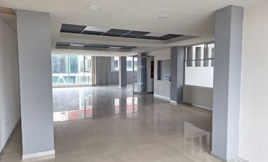 OFICINA EN RENTA CERCA DE LA AV VENTURA PUENTE $19,000