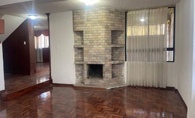 De venta , casa en Ponciano sector de Carcelén. Quito , Ecuador.