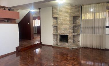 De venta , casa en Ponciano sector de Carcelén. Quito , Ecuador.