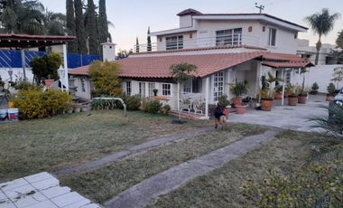 Casa en Venta Santa Ana Tepetitlán, Junto a Bugambilias en Zapopan