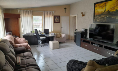 Casa en Venta Santa Ana Tepetitlán, Junto a Bugambilias en Zapopan