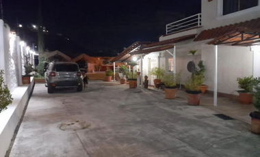 Casa en Venta Santa Ana Tepetitlán, Junto a Bugambilias en Zapopan