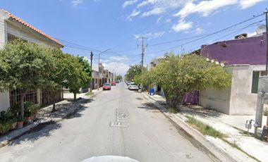 CASA EN REMATE BANCARIO, LOS EBANOS, APODACA, NUEVO LEÓN.