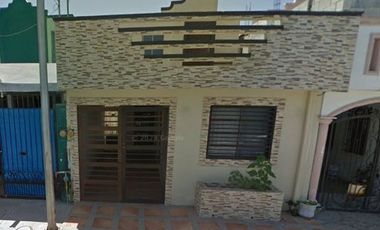 CASA EN REMATE BANCARIO, LOS EBANOS, APODACA, NUEVO LEÓN.