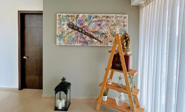 Casa Venta con Recamara en Planta Baja, en la Rioja, Tlajomulco de Zúñiga