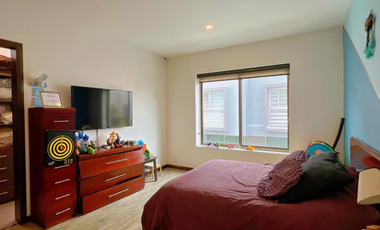 Casa Venta con Recamara en Planta Baja, en la Rioja, Tlajomulco de Zúñiga