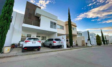 CASA EN VENTA EN PRIVADA RESIDENCIAL SAN ANGEL I SUPER PRECIO