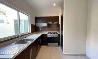 CASA EN VENTA EN PRIVADA RESIDENCIAL SAN ANGEL I SUPER PRECIO