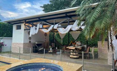 ALQUILO CASA AMOBLADA