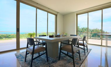 3 Bedroom Hilltop Condo with Exclusive Views and large Outdoor Terrace