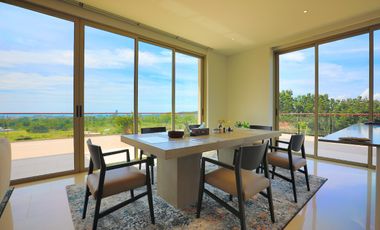 3 Bedroom Hilltop Condo with Exclusive Views and large Outdoor Terrace