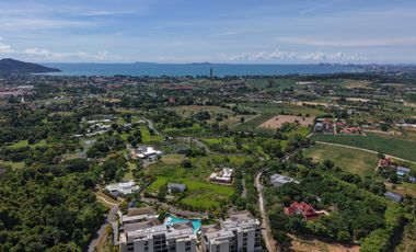 3 Bedroom Hilltop Condo with Exclusive Views and large Outdoor Terrace