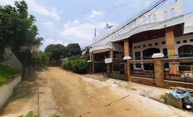 TANAH LUAS 5 Menit PINTU TOL SAWANGAN JUAL RUMAH DALAM KOMPLEK