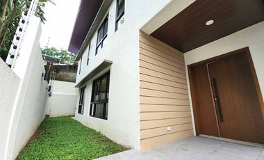 3 Storey House and Lot for sale in Filinvest Subdivision Batasan Hills near Commonwealth Quezon City