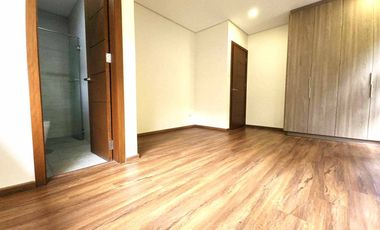 3 Storey House and Lot for sale in Filinvest Subdivision Batasan Hills near Commonwealth Quezon City