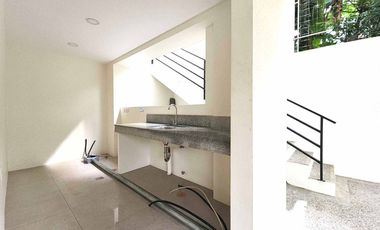 3 Storey House and Lot for sale in Filinvest Subdivision Batasan Hills near Commonwealth Quezon City