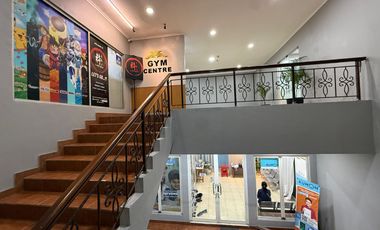 Disewakan Tahunan/Bulanan Townhouse Mediterania Garden Residences 1-Lantai Ground langsung taman + Pool 2 ha