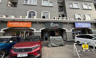 Disewakan Tahunan/Bulanan Townhouse Mediterania Garden Residences 1-Lantai Ground langsung taman + Pool 2 ha