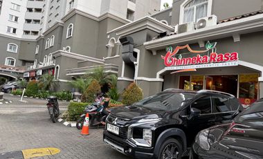 Disewakan Tahunan/Bulanan Townhouse Mediterania Garden Residences 1-Lantai Ground langsung taman + Pool 2 ha