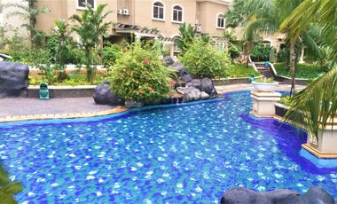Disewakan Tahunan/Bulanan Townhouse Mediterania Garden Residences 1-Lantai Ground langsung taman + Pool 2 ha