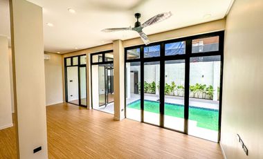 Luxurious Bungalow House and Lot for Sale with Swimming Pool in Alabang