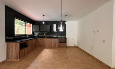 Casa en Arriendo en Loma Del Escobero , Envigado Antioquia