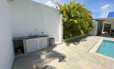 Casa remodelada en el condominio Palma Real