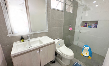 Casa remodelada en el condominio Palma Real