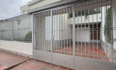 ARRIENDO CASA PARA FAMILIAR O EMPRESA