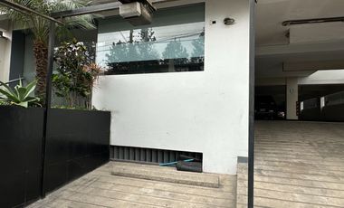 Venta de departamento en San Borja, Incluye 2 estacionamientos.