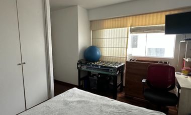 Venta de departamento en San Borja, Incluye 2 estacionamientos.