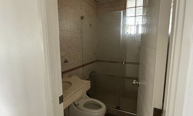 Venta de departamento en San Borja, Incluye 2 estacionamientos.