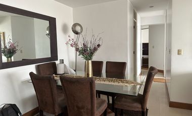 Venta de departamento en San Borja, Incluye 2 estacionamientos.