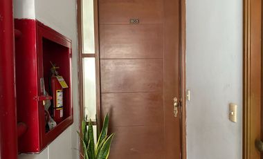 Venta de departamento en San Borja, Incluye 2 estacionamientos.