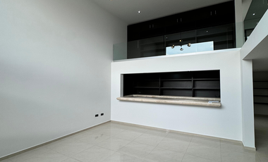 Exclusiva Casa en Venta en Cumbres del Lago, ¡Lista para Habitar!