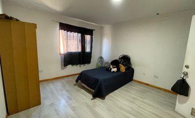 Gran casa esquina en San Francisco de Mostazal