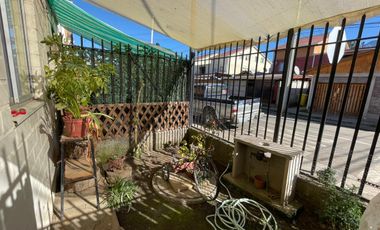 Gran casa esquina en San Francisco de Mostazal