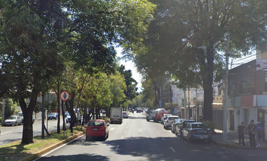 Edificio con oficinas 2da Secc Prado Coapa Coyoacán Ciudad de México.